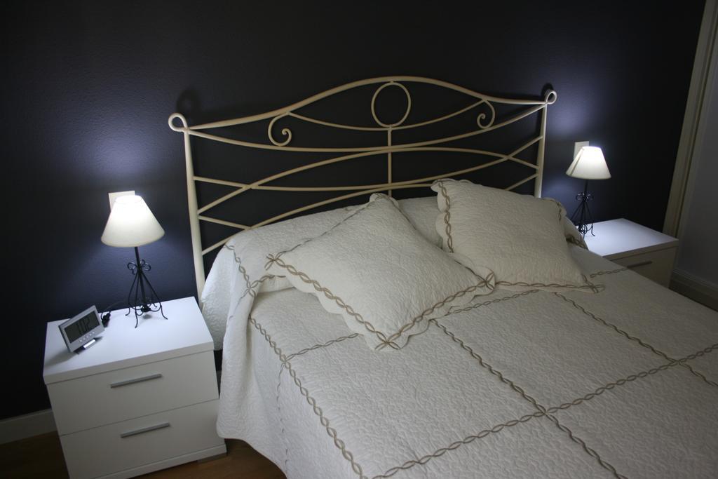 Fabiola Zentro Apartment Zaragoza Ngoại thất bức ảnh